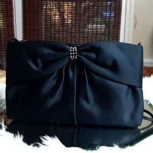 LE REGALE Vintage  Limited Black Satan Bag Diamond Bow‎